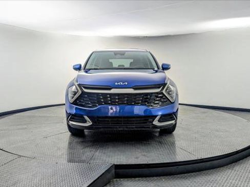 Used 2024 Kia Sportage EX FWD image 12