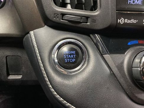 Used 2018 Toyota RAV4 XLE image 21