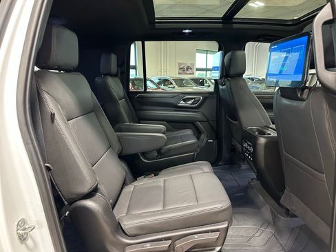 Used 2024 Chevrolet Suburban Z71 w/ Z71 Off-Road Package image 41