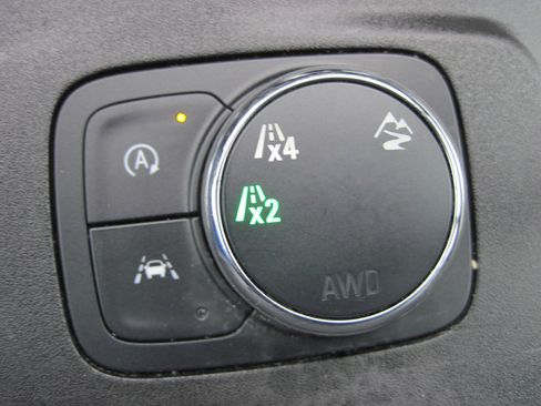 Used 2022 Chevrolet Traverse LT image 20