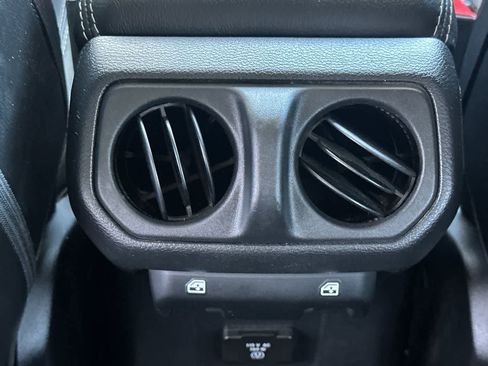 Used 2023 Jeep Wrangler Unlimited Sahara w/ Cold Weather Group AWD/4WD image 15