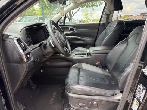 Used 2023 Kia Sorento EX AWD/4WD image 24