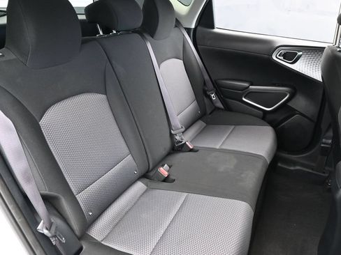 Used 2024 Kia Soul LX w/ Option Group 015 FWD image 39