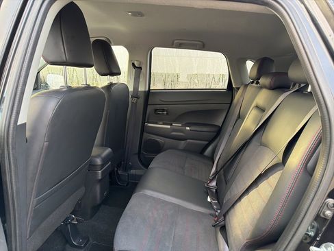 Used 2024 Mitsubishi Outlander Sport SE image 10