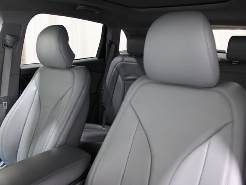 Used 2019 Lincoln Nautilus Reserve w/ Driver Assistance Package image 5