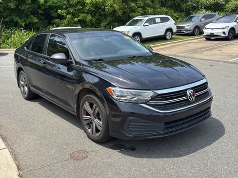Used 2022 Volkswagen Jetta SE FWD image 1