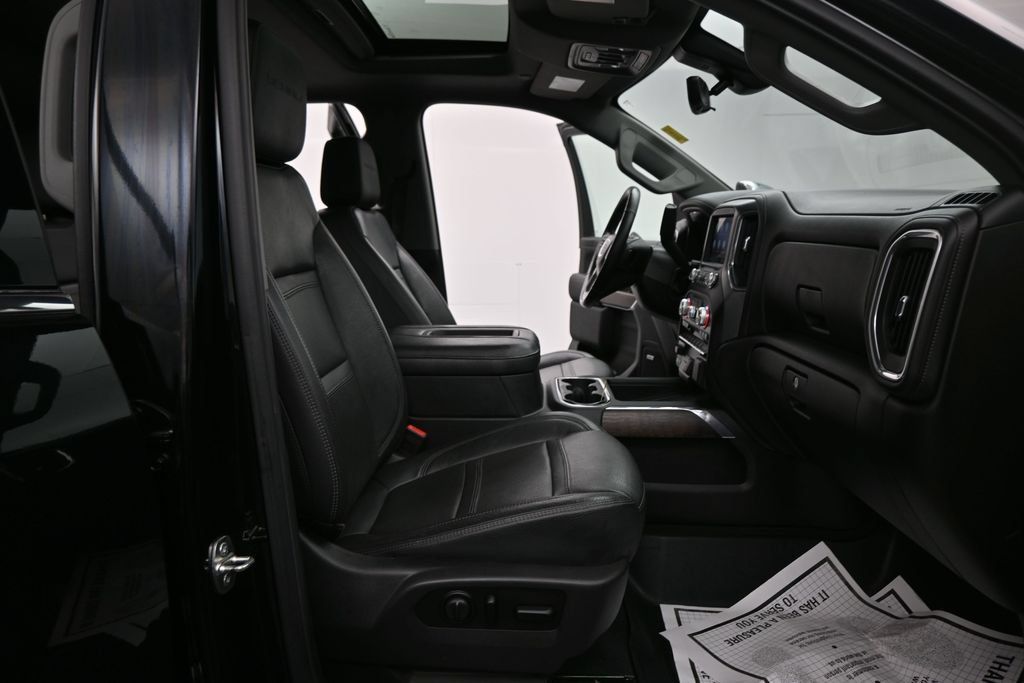 Used 2020 GMC Sierra 3500 Denali w/ Denali Ultimate Package AWD/4WD image 31