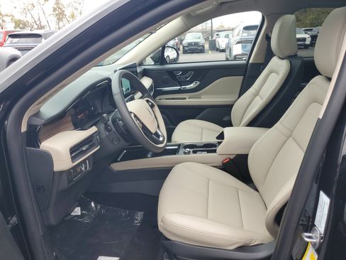 New 2026 Lincoln Corsair Reserve w/ Jet Appearance Package image 12