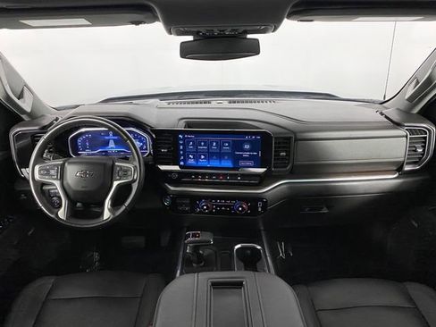 Certified 2022 Chevrolet Silverado 1500 RST w/ Convenience Package II image 13