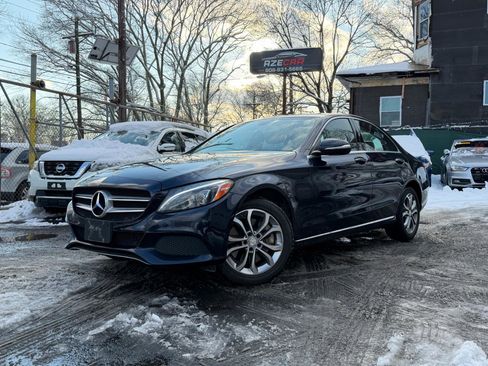 Used 2015 Mercedes-Benz C 300 4MATIC Sedan image 3