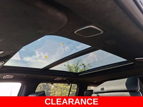 Used 2023 Jeep Grand Wagoneer Series II AWD/4WD image 17