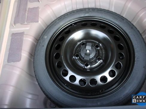 Used 2024 Chevrolet Trax LT w/ LT Convenience Package image 11