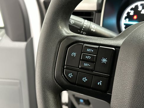 Used 2022 Ford F150 XLT image 28