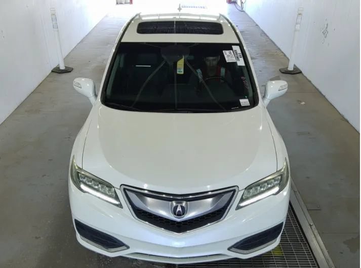 Used 2017 Acura RDX w/ Technology Package FWD image 4