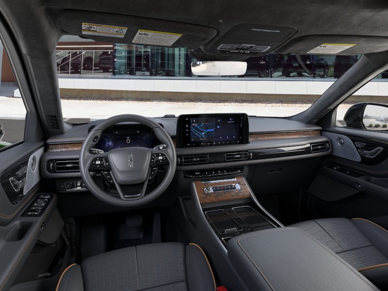 New 2026 Lincoln Aviator Black Label w/ Dynamic Handling Package AWD/4WD image 9