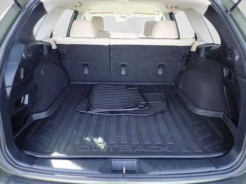 Used 2015 Subaru Outback 2.5i Premium image 8