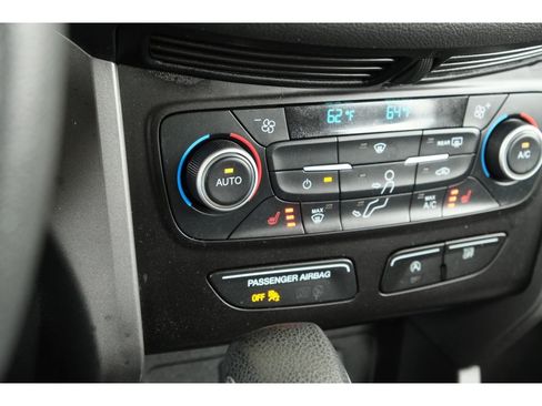 Used 2018 Ford Escape SE w/ SE Sync 3 Package AWD/4WD image 23