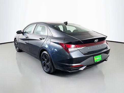 Used 2023 Hyundai Elantra SEL FWD image 7
