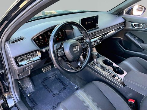 Used 2025 Honda Civic Sport image 16