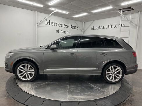 Used 2017 Audi Q7 3.0T Prestige image 4