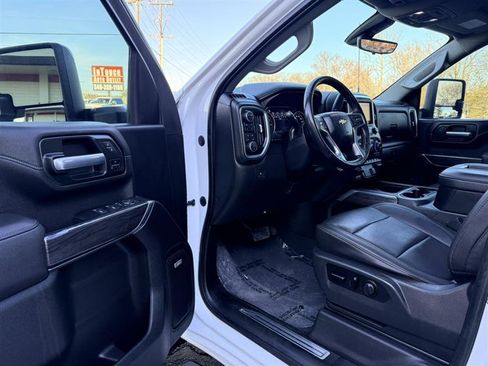 Used 2021 Chevrolet Silverado 2500 LTZ w/ LTZ Premium Package AWD/4WD image 31