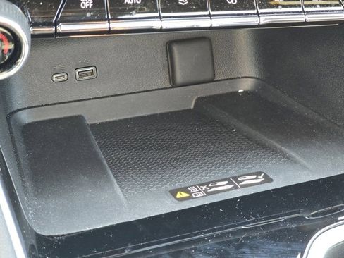 Used 2024 Chevrolet Traverse RS w/ LPO, Floor Liner Package AWD/4WD image 8