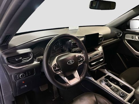 Used 2023 Ford Explorer Timberline w/ Timberline Technology Package AWD/4WD image 9