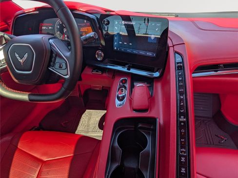 Used 2024 Chevrolet Corvette Stingray Premium Conv w/ Z51 Performance Package RWD image 14
