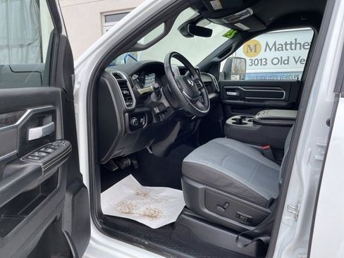 Used 2024 RAM 3500 Big Horn image 11