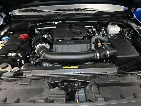 Used 2024 Nissan Frontier Pro-X w/ Technology Package image 24