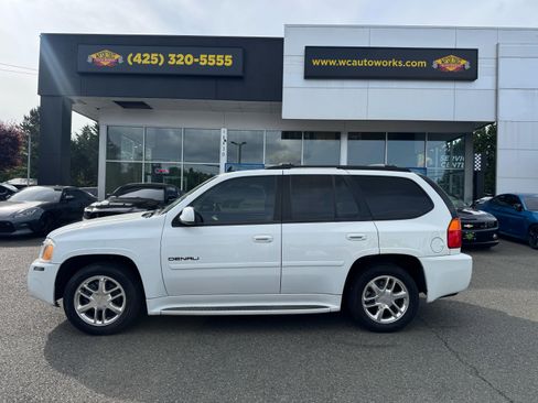 Used 2006 GMC Envoy Denali RWD image 13