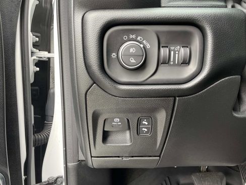Used 2021 RAM 1500 Laramie w/ Sport Appearance Package image 20