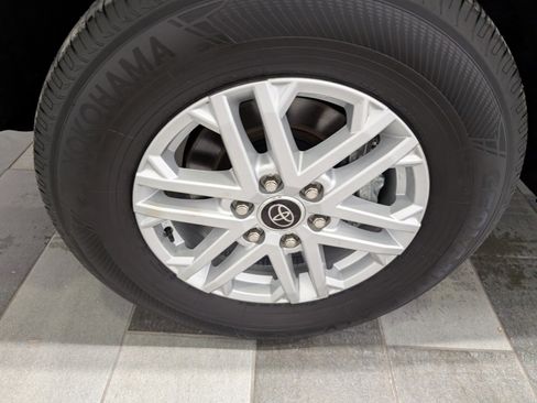 Used 2024 Toyota Tundra SR5 image 8