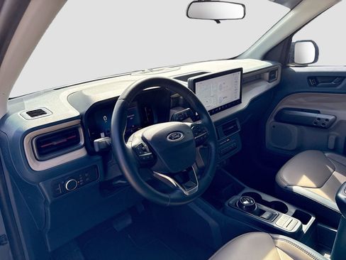 Used 2025 Ford Maverick Lariat AWD/4WD image 9