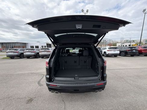 New 2026 GMC Acadia AT4 w/ Luxury Package AWD/4WD image 20