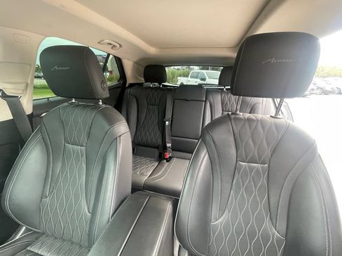 Used 2023 Buick Envision Avenir FWD image 11