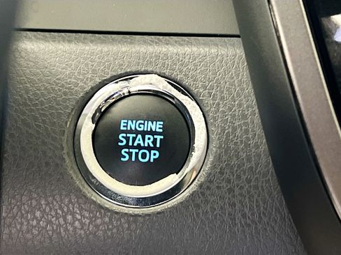 Used 2023 Toyota Camry XLE image 24