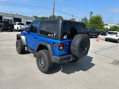 Used 2022 Jeep Wrangler Sport AWD/4WD image 17