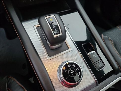 Used 2022 Mitsubishi Outlander SEL image 15