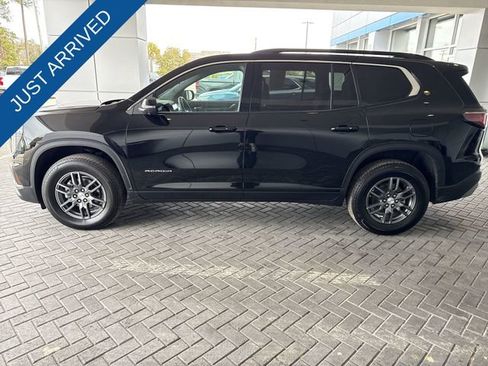 Used 2025 GMC Acadia Elevation image 5