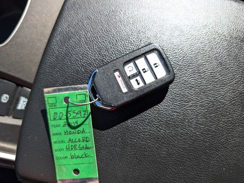 Used 2019 Honda Accord EX image 24