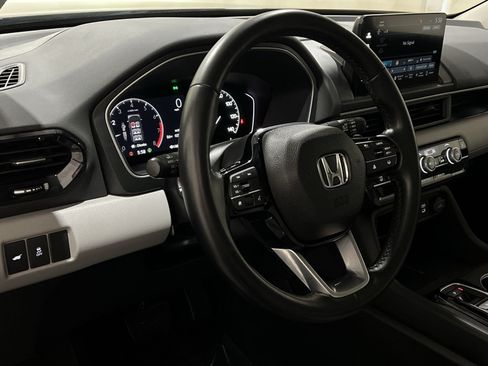 Used 2023 Honda Pilot Touring image 21