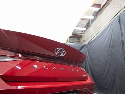 Used 2021 Hyundai Elantra Limited w/ Cargo Package image 13