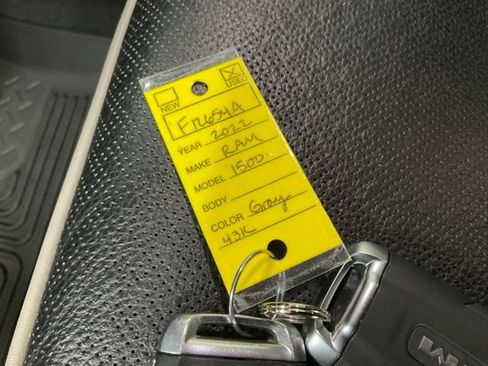 Used 2022 RAM 1500 Laramie AWD/4WD image 17