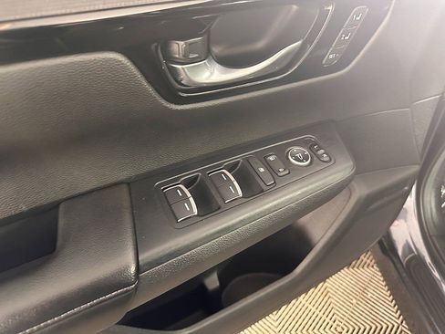 Used 2025 Honda CR-V EX-L image 38