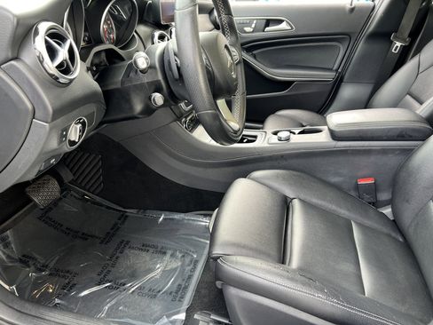 Used 2018 Mercedes-Benz GLA 250 4MATIC image 14