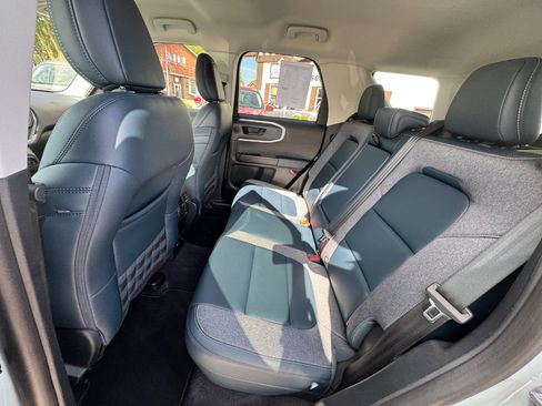 Used 2024 Ford Bronco Sport Outer Banks w/ Tech Package image 19