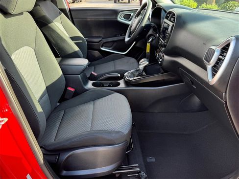 Used 2023 Kia Soul LX w/ Option Group 015 image 20