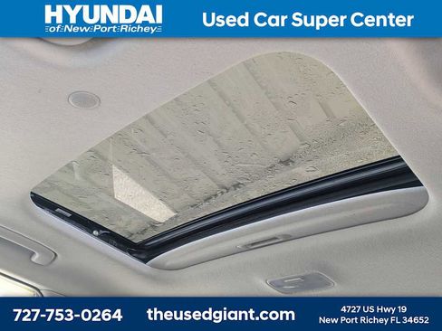 Certified 2023 Hyundai Venue SEL image 20