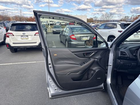 Used 2025 Subaru Forester Wilderness image 31
